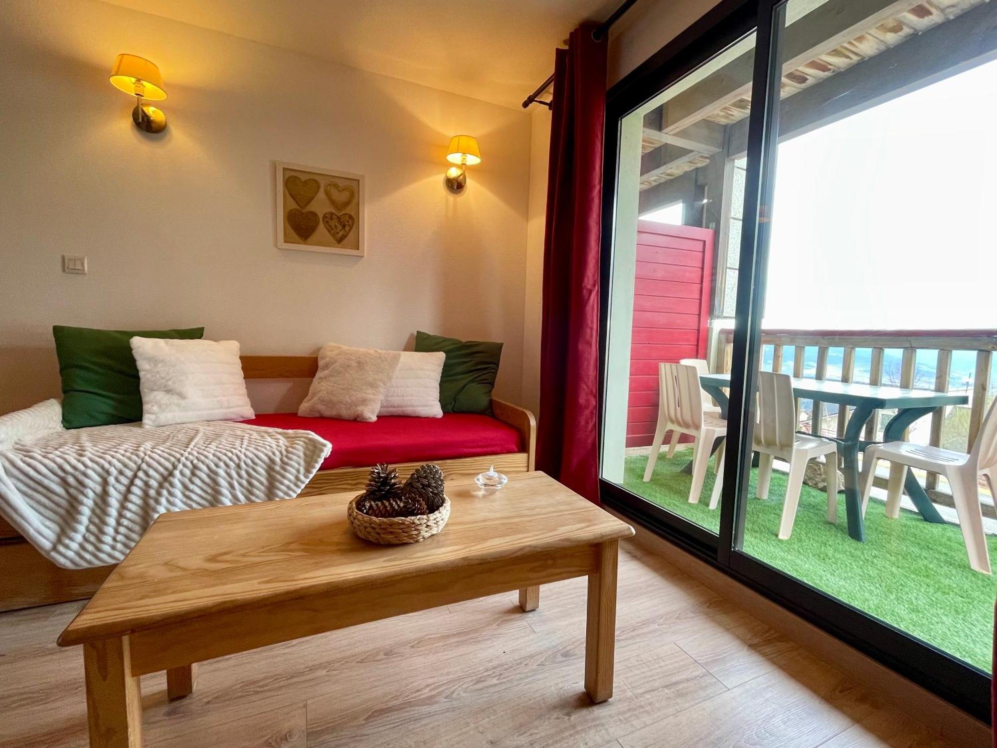 Charmant T3 Avec Vue Montagne Et Parking Privatif Font-Romeu-Odeillo-Via Eksteriør bilde